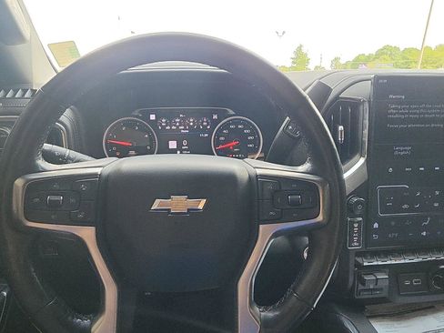 Used 2020 Chevrolet Silverado 2500 LTZ w/ LTZ Premium Package AWD/4WD image 10