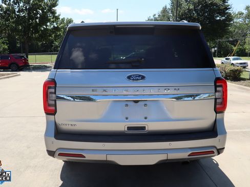 Used 2023 Ford Expedition Limited RWD image 4