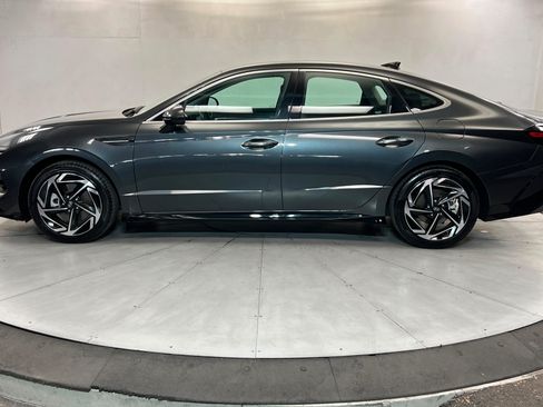 Used 2026 Hyundai Sonata SEL FWD image 2