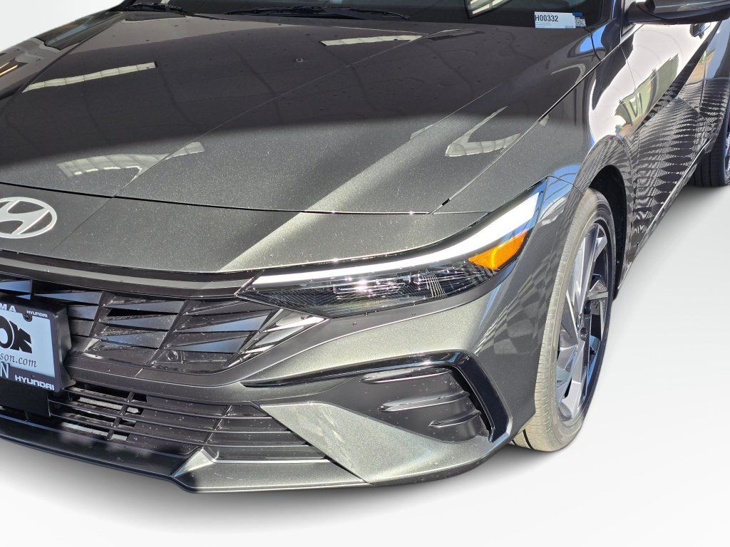 New 2026 Hyundai Elantra Limited FWD image 11