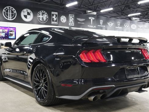 Used 2019 Ford Mustang GT Premium w/ GT Performance Package RWD image 3