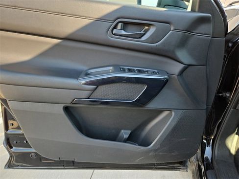 Certified 2024 Nissan Pathfinder SV image 11