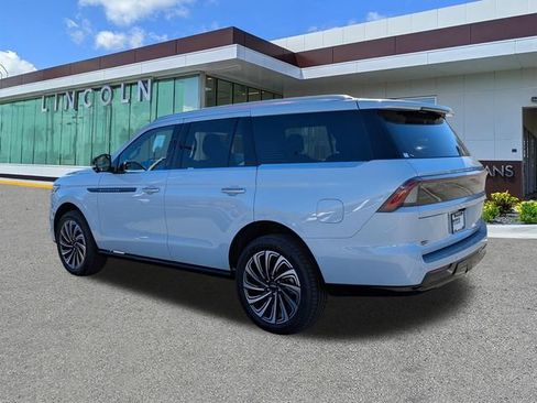 New 2025 Lincoln Navigator Black Label AWD/4WD image 6
