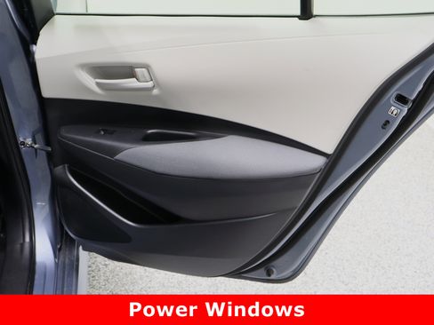 Used 2023 Toyota Corolla LE image 29