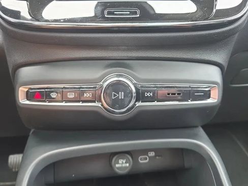 Used 2023 Volvo XC40 B5 Plus w/ Driver Assist Package AWD/4WD image 35