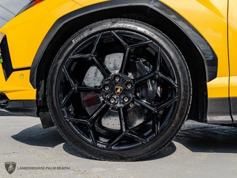 Used 2023 Lamborghini Urus Performante AWD/4WD image 31