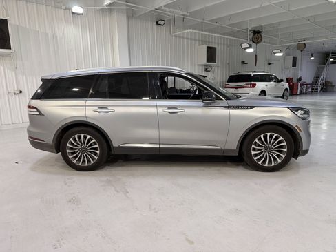 Used 2022 Lincoln Aviator Reserve w/ Elements Package Plus image 6