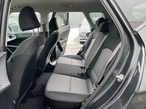 Used 2025 Kia Soul LX w/ LX Technology Package image 23