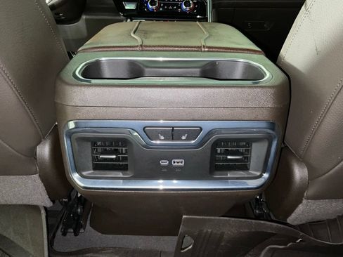 Used 2025 GMC Sierra 1500 Denali w/ Denali Reserve Package AWD/4WD image 17
