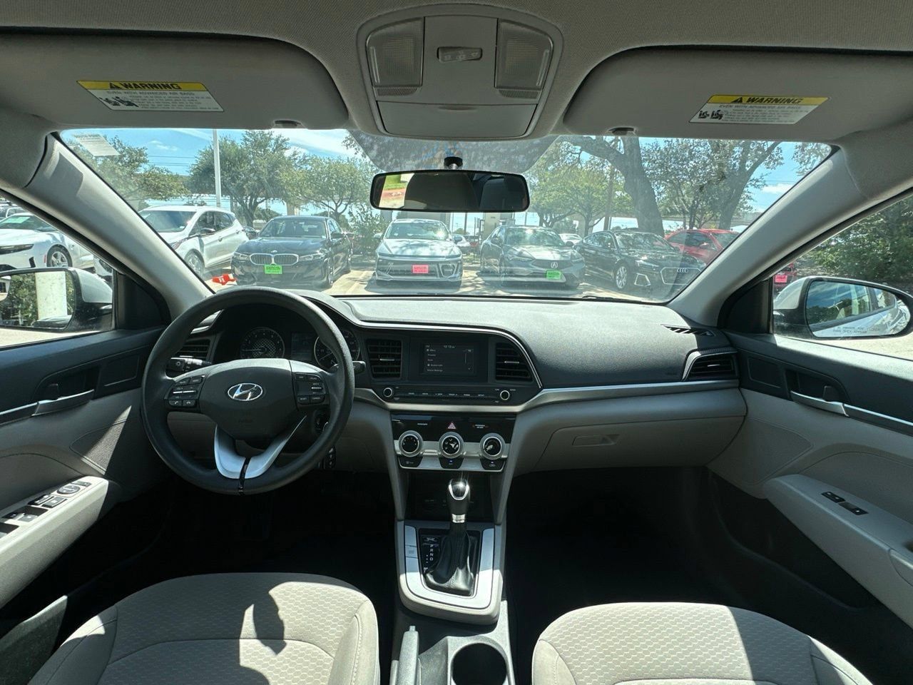 Used 2019 Hyundai Elantra SE FWD image 11