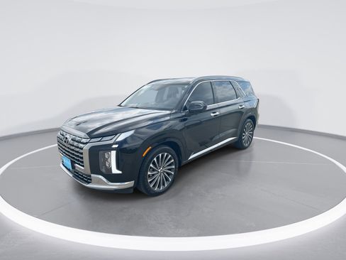Used 2023 Hyundai Palisade Calligraphy image 4