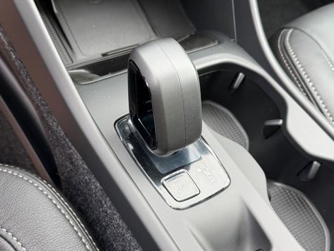 New 2026 Volvo XC40 B5 Core w/ Climate Package image 19