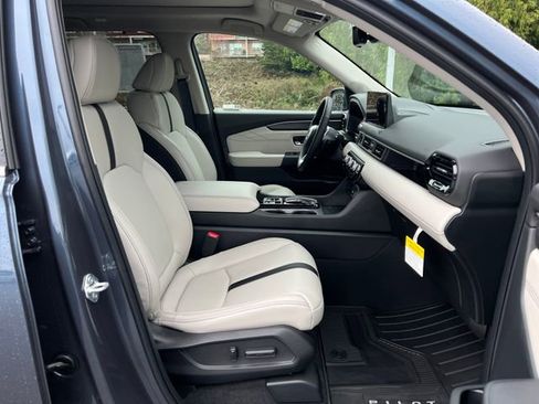 New 2026 Honda Pilot Touring image 10