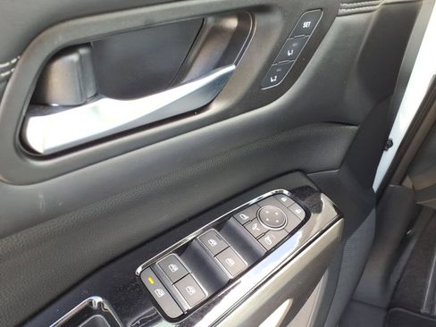 Used 2023 Nissan Pathfinder Platinum FWD image 24