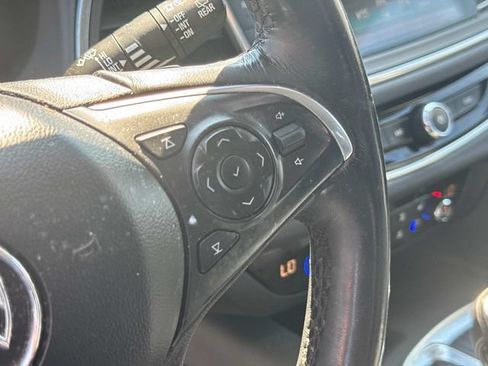 Used 2019 Buick Enclave Premium AWD/4WD image 34