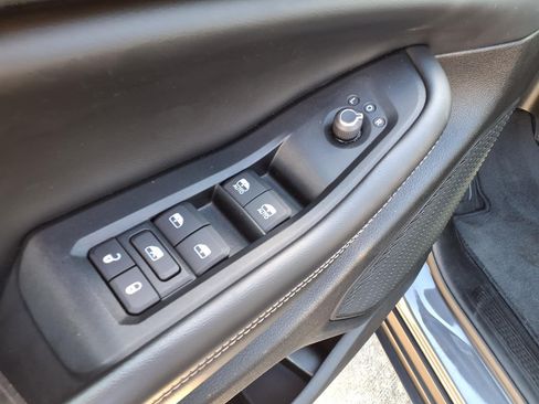 Used 2024 Jeep Grand Cherokee L Laredo AWD/4WD image 19