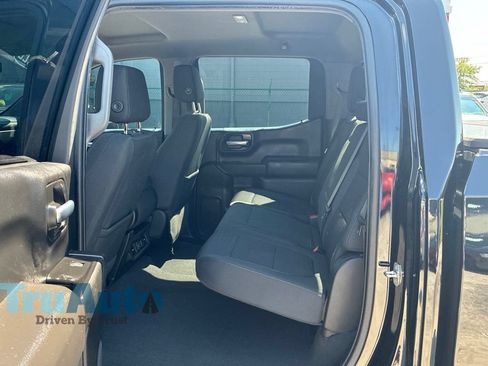 Used 2022 Chevrolet Silverado 1500 LT AWD/4WD image 39