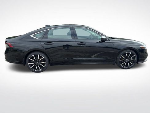 New 2026 Honda Accord Touring image 2