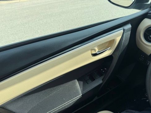 Used 2019 Toyota Corolla LE FWD image 26