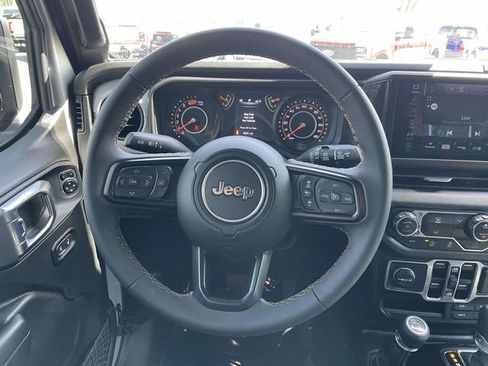 Used 2024 Jeep Wrangler Sport S image 8