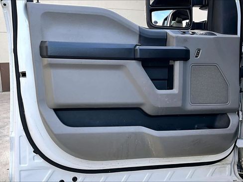 Used 2020 Ford F250 XL w/ Power Equipment Group image 21