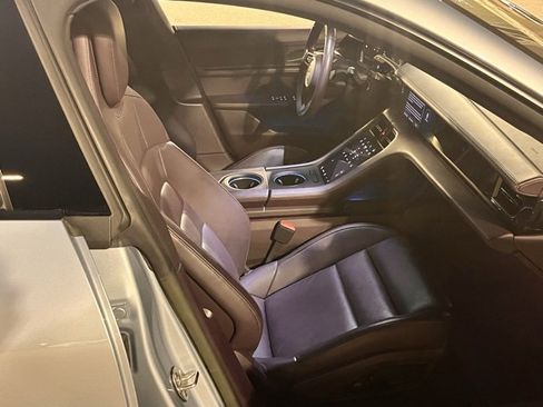 Used 2023 Porsche Taycan 4 Cross Turismo image 9