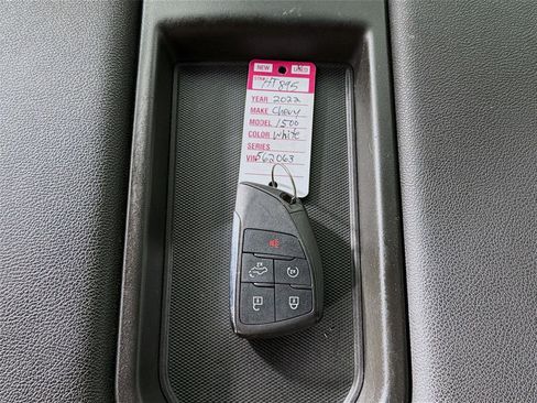 Used 2022 Chevrolet Silverado 1500 LT image 32
