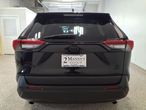 Used 2019 Toyota RAV4 LE w/ All Weather Liner Package AWD/4WD image 5