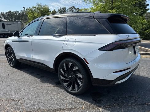 New 2026 Lincoln Nautilus Reserve w/ Jet Appearance Package AWD/4WD image 8
