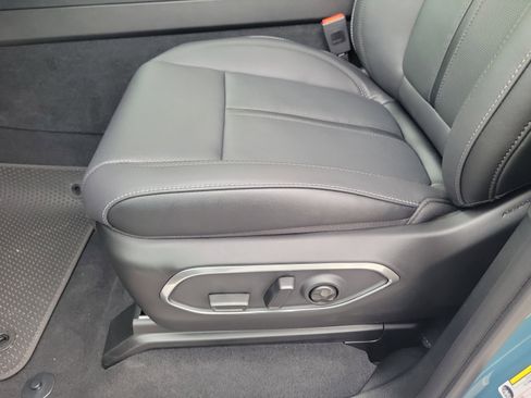 New 2026 Jeep Grand Wagoneer Limited AWD/4WD image 29