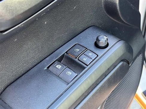 Used 2019 Toyota Tacoma SR image 30