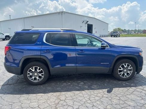 Used 2023 GMC Acadia SLT w/ Technology Package AWD/4WD image 6
