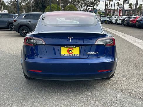 Used 2017 Tesla Model 3 Long Range image 9
