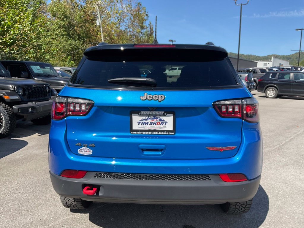 Used 2026 Jeep Compass Trailhawk AWD/4WD image 5