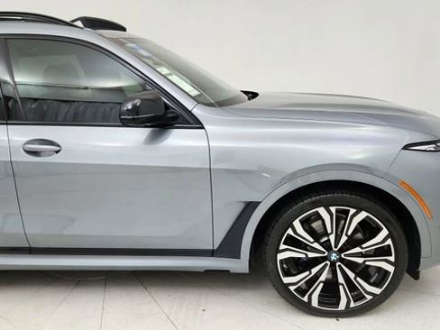 Used 2023 BMW X7 M60i w/ Executive Package image 7