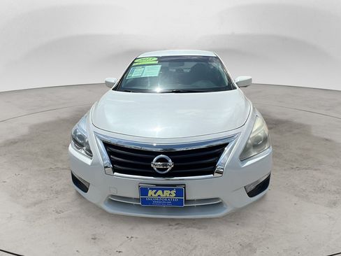 Used 2013 Nissan Altima 2.5 SV FWD image 2