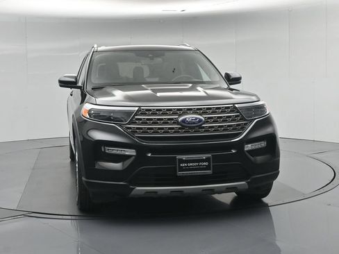 Certified 2023 Ford Explorer King Ranch w/ Technology Package AWD/4WD image 62