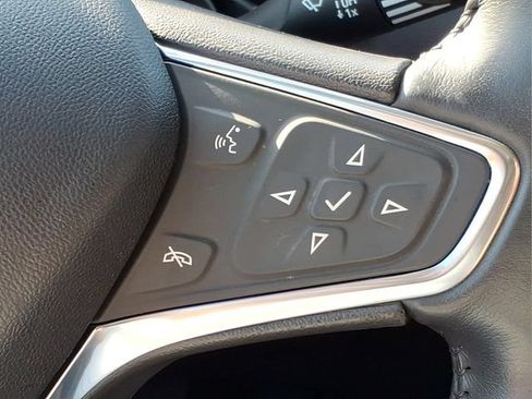 Used 2019 Chevrolet Equinox LT FWD image 26