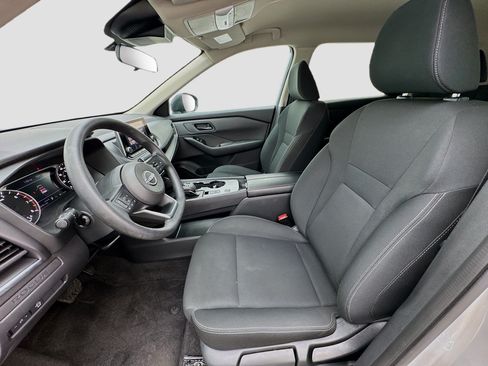 Used 2024 Nissan Rogue S FWD image 13