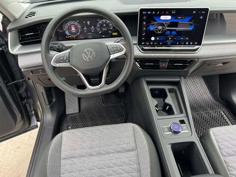 New 2026 Volkswagen Tiguan S FWD image 22