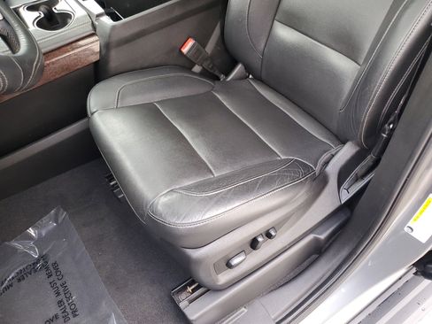 Used 2020 GMC Yukon SLT image 26