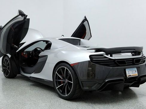 Used 2015 McLaren 650S Spider image 10