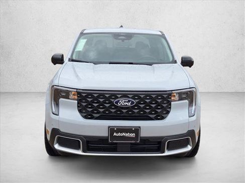 New 2026 Ford Maverick Lariat image 6