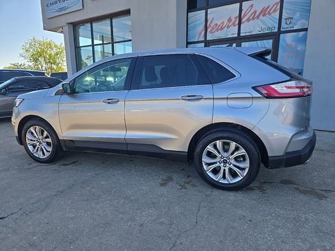 Used 2022 Ford Edge Titanium w/ Equipment Group 301A image 8