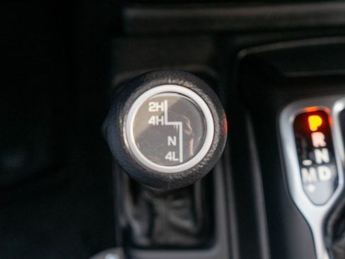 Used 2022 Jeep Wrangler Unlimited Willys image 24