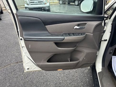 Used 2014 Honda Odyssey EX-L image 15