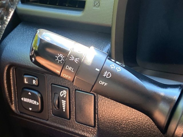 Used 2016 Toyota 4Runner SR5 RWD image 21