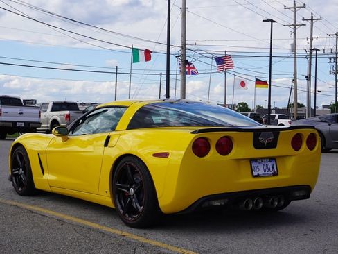 Used 2008 Chevrolet Corvette Coupe w/ Preferred Equipment Group RWD image 5