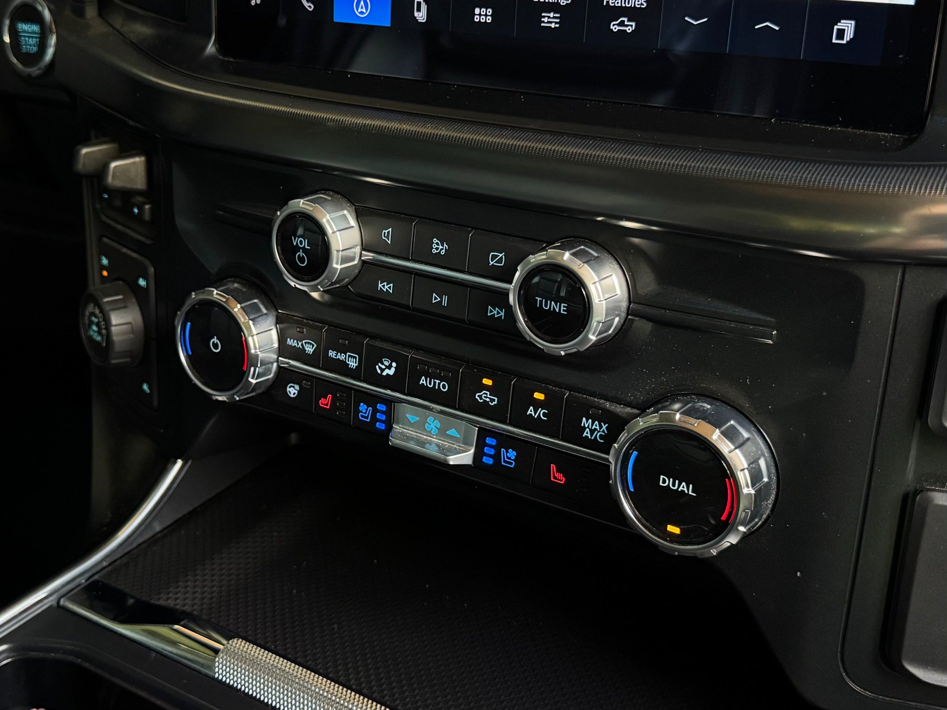 Used 2024 Ford F150 Raptor AWD/4WD image 33