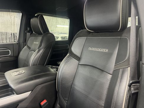 Used 2024 RAM 3500 Laramie w/ Night Edition image 16